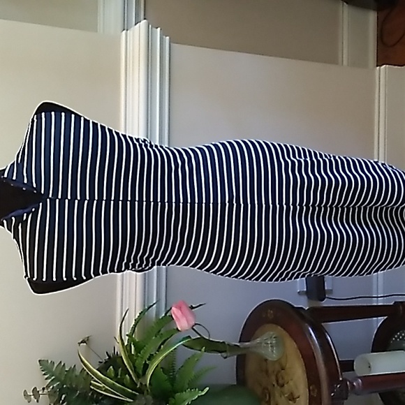 Romeo & Juliet Couture - Picture 3 of 3